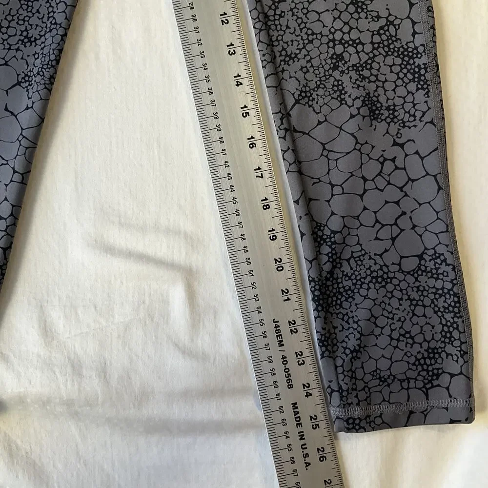 Old Navy Active Girls Activewear Pants XL (14) R Gray Geometric Yoga Leggings26”